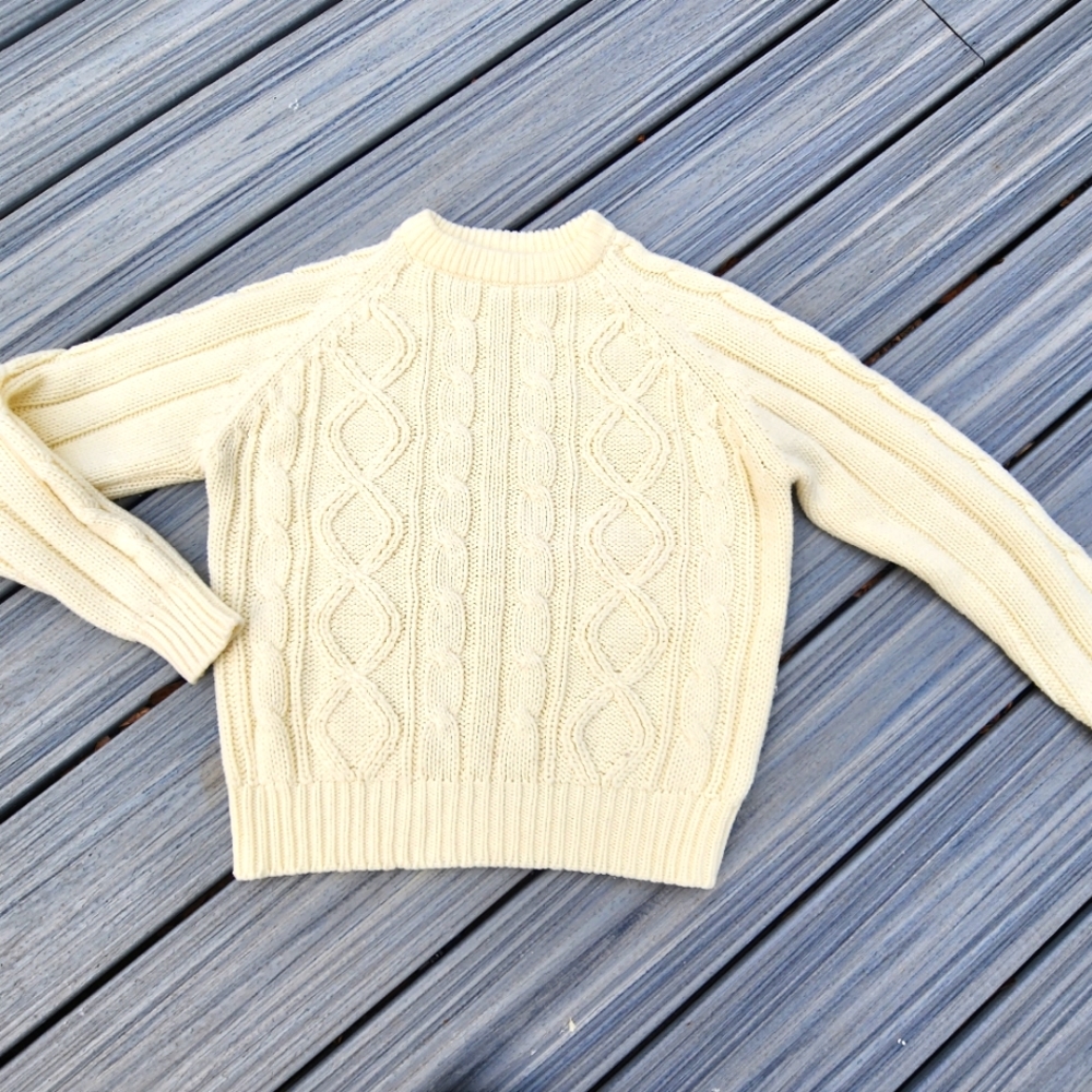 Youth cream sweater